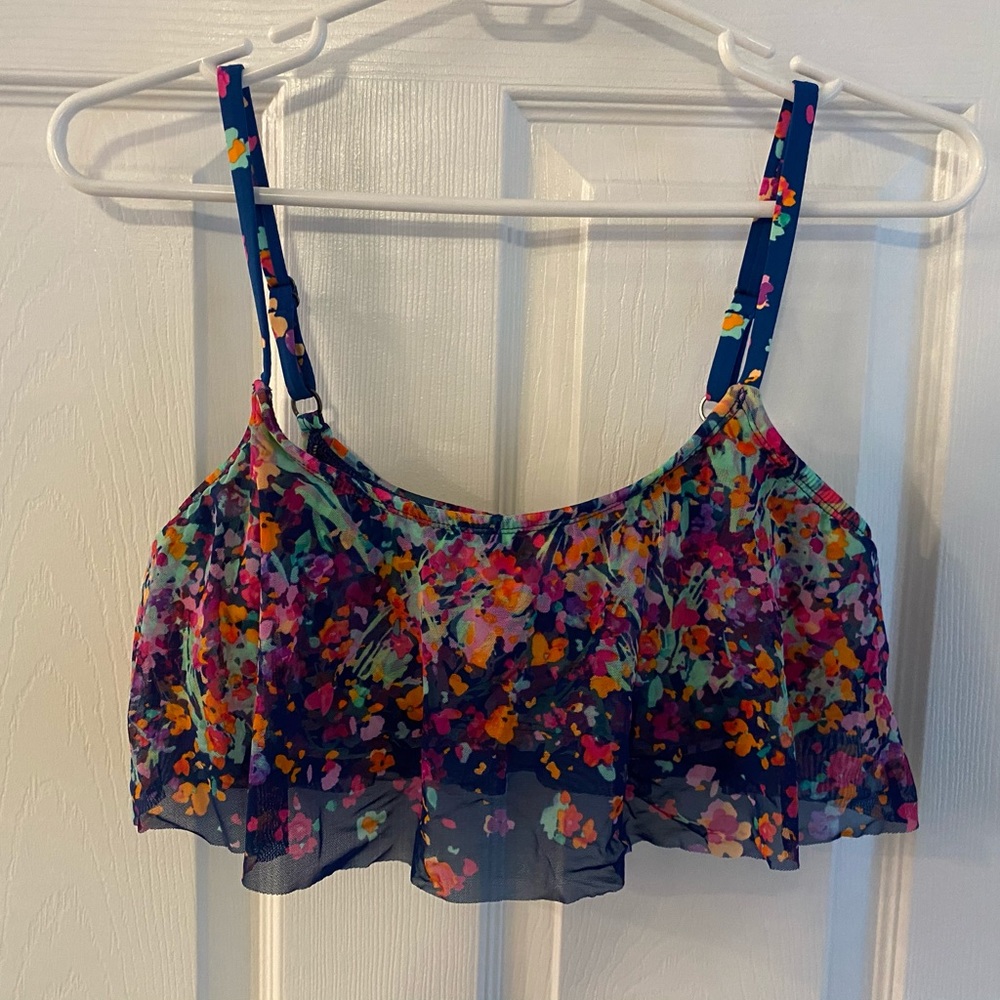 🌺Kenneth Cole Reaction Floral Swimsuit Top Small
